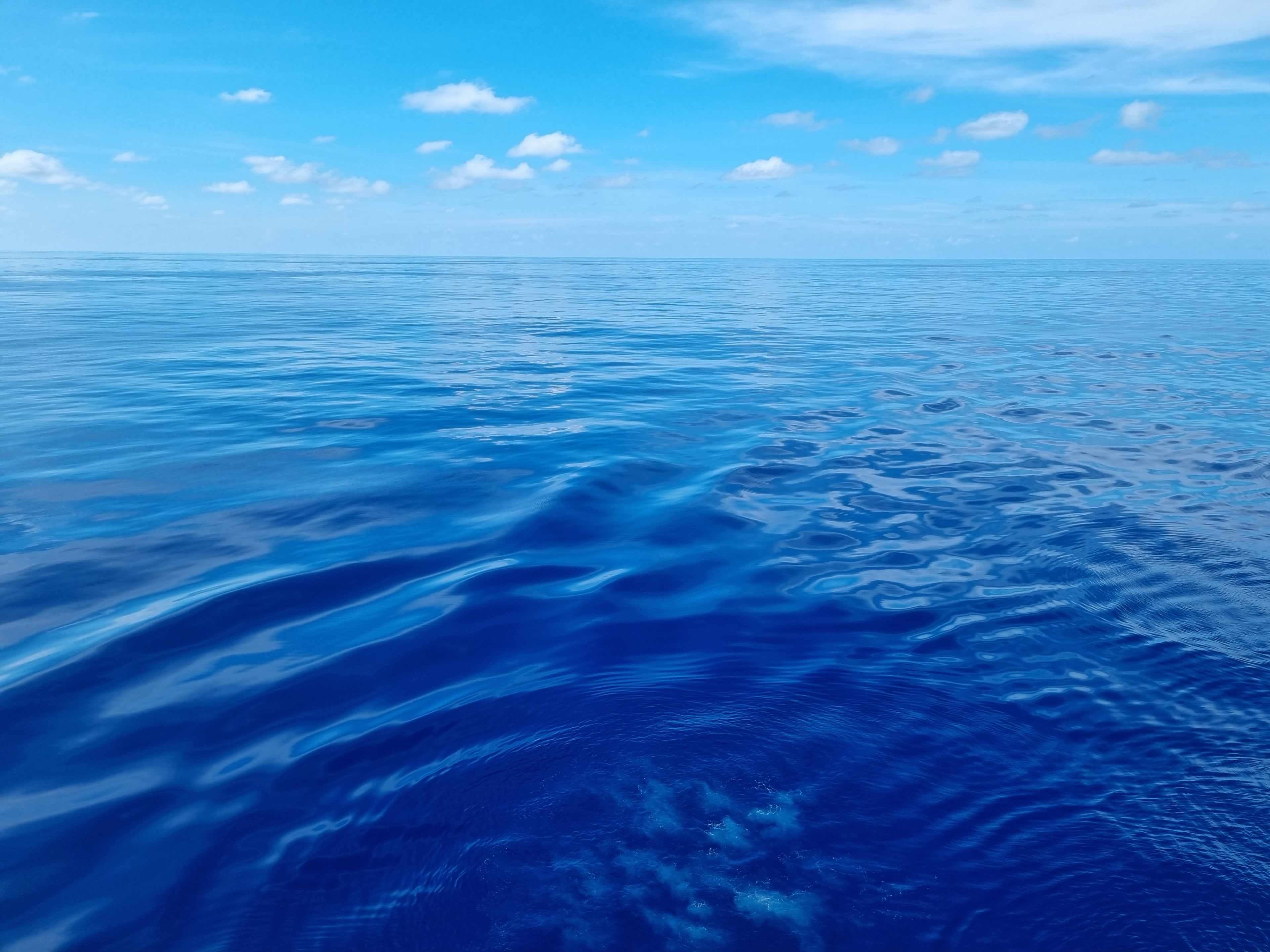 Ocean waves background